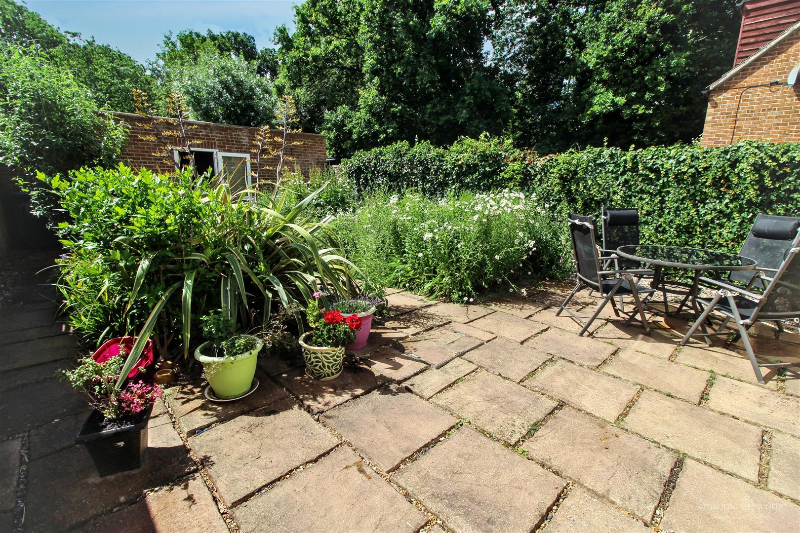 Sandhills Way, Calcot, Reading